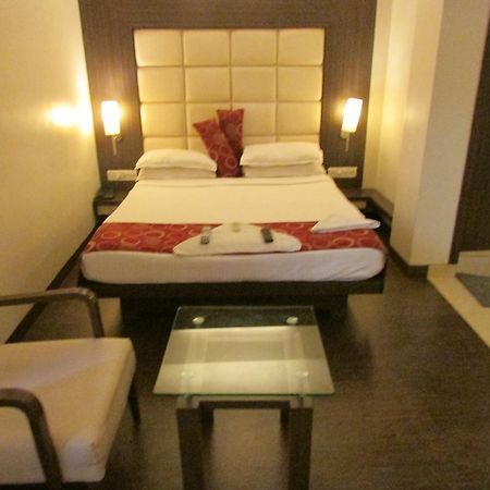 Hotel Mourya Residency Thane Exterior photo