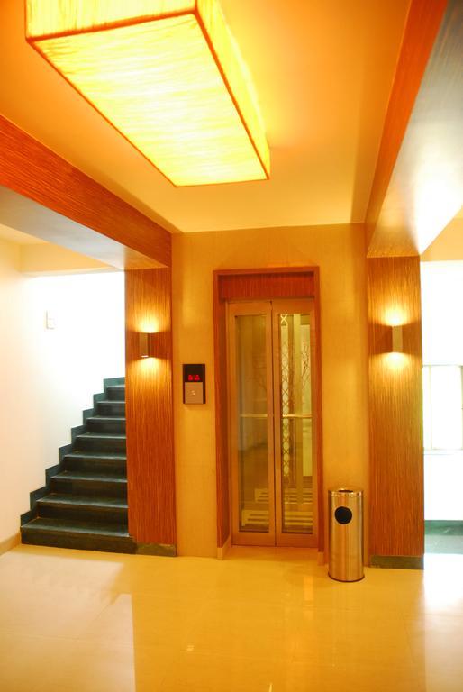 Hotel Mourya Residency Thane Exterior photo