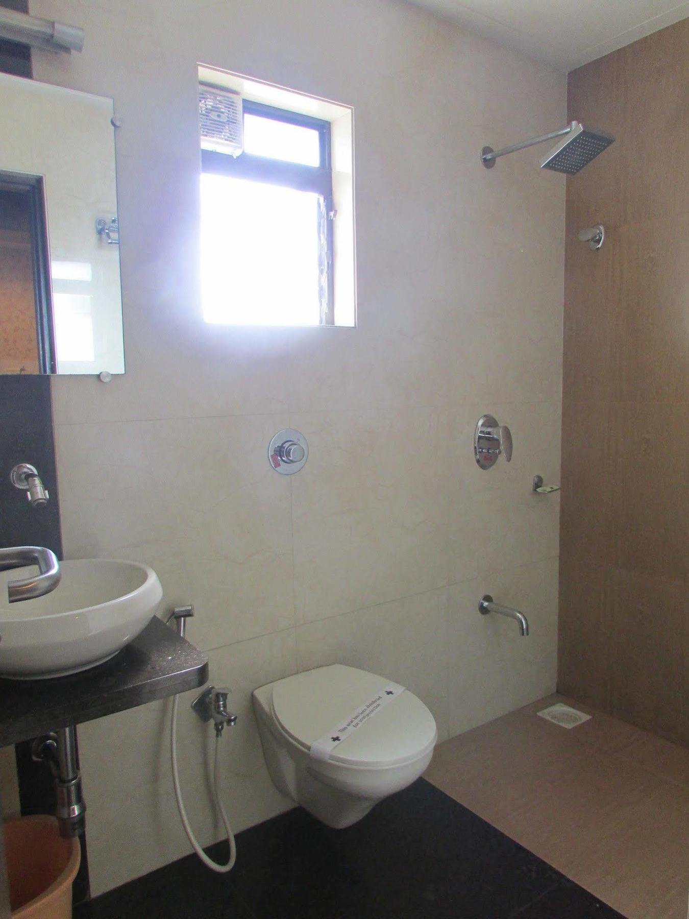 Hotel Mourya Residency Thane Exterior photo