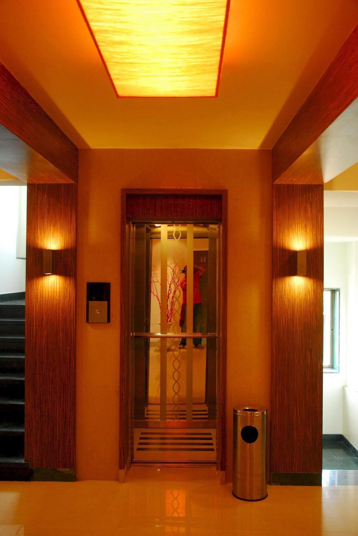 Hotel Mourya Residency Thane Exterior photo